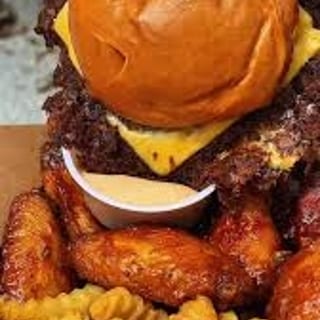Burger, Wings, Fries & Soda Combo